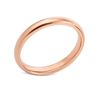 Золотое обручальное кольцо