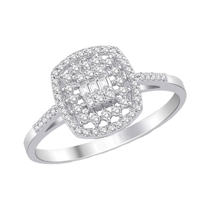 Кольцо из золота с бриллиантом