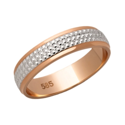 Золотое обручальное кольцо