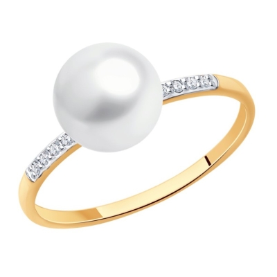 Кольцо из золота с жемчугом